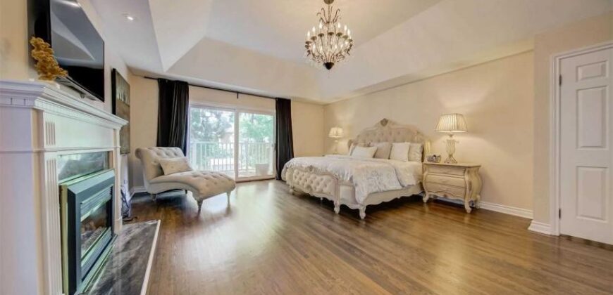 Bayview & York Mills House