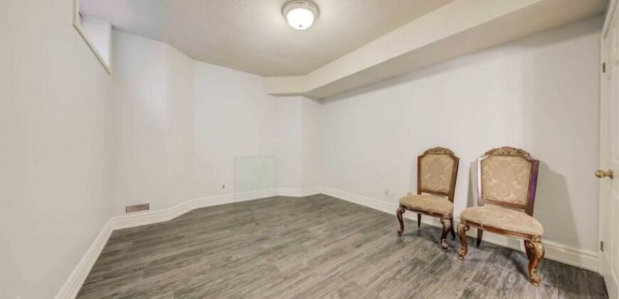 Bayview & York Mills House