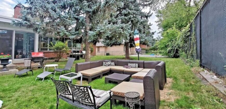 Bayview & York Mills House