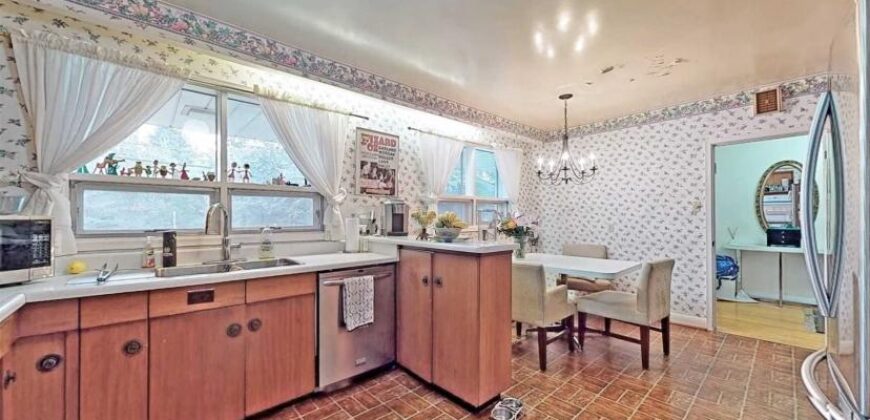 Bayview & York Mills House