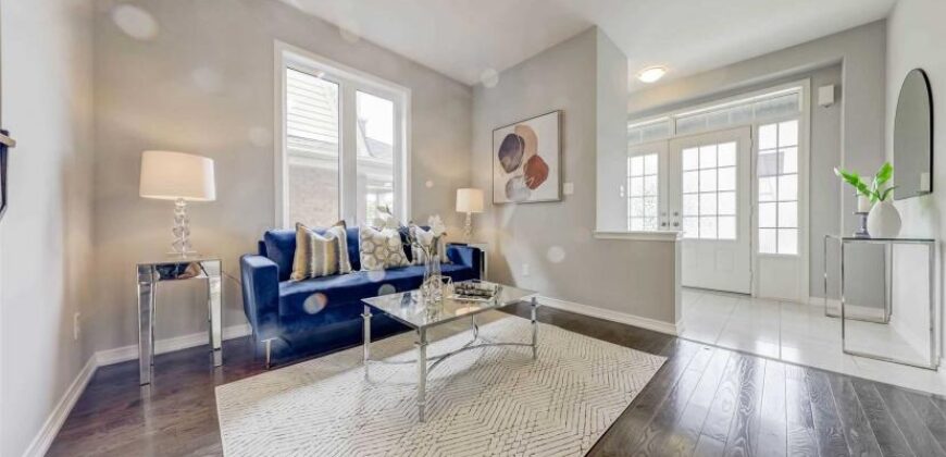 Stunning Detached 4 Bed Rooms Home