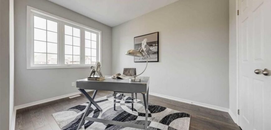 Stunning Detached 4 Bed Rooms Home