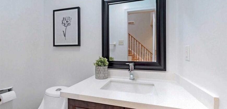 Link House In High Demand Middlefield