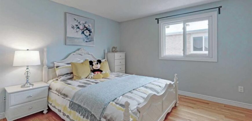 Link House In High Demand Middlefield