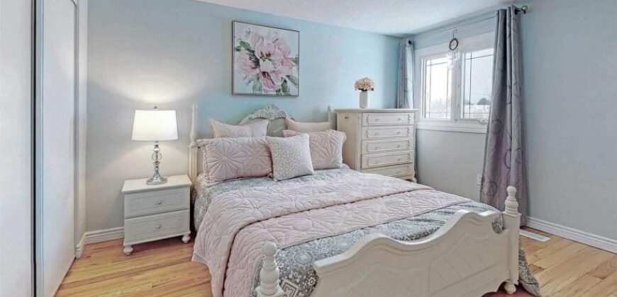 Link House In High Demand Middlefield