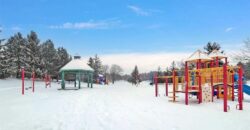 Link House In High Demand Middlefield