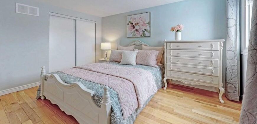 Link House In High Demand Middlefield